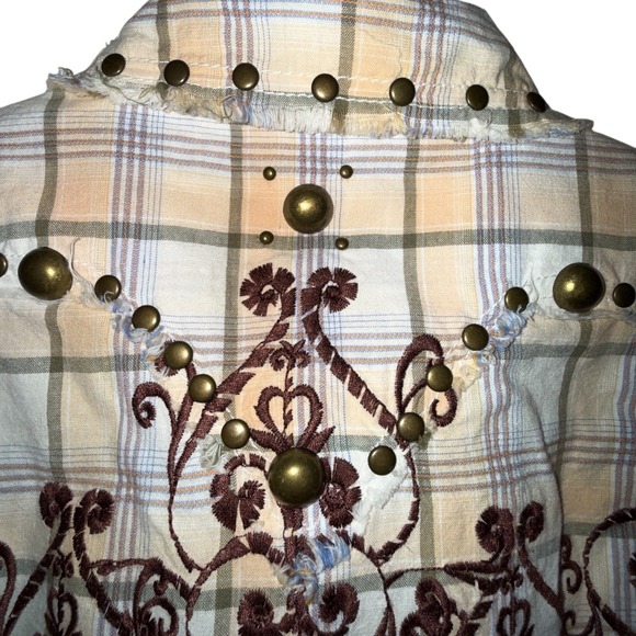 DAY TRIP Western Distressed Plaid Embroidered Snap Shirt MED Cowgirl Rodeo Boho - Picture 7 of 16